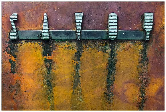Rusty Plymouth Savoy Emblem