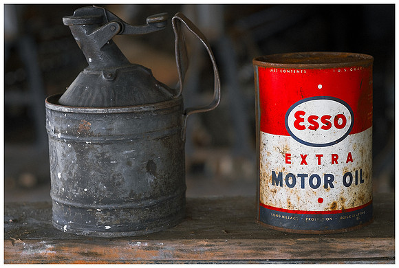 Esso Motor Oil with Oil Can